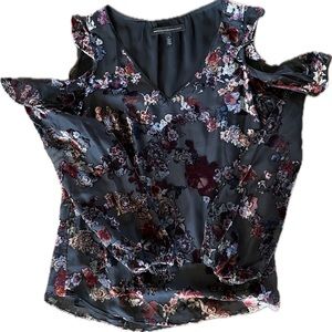 White House Black Market long sleeve velour patterned top